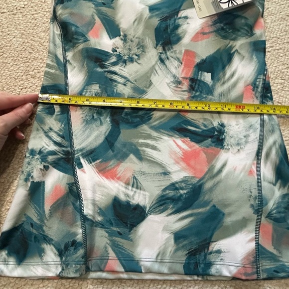 Gaiam Woman’s Dragonfly Shine Bra Tank. Size XS. Emerson Print. OM-DRI - Picture 12 of 16